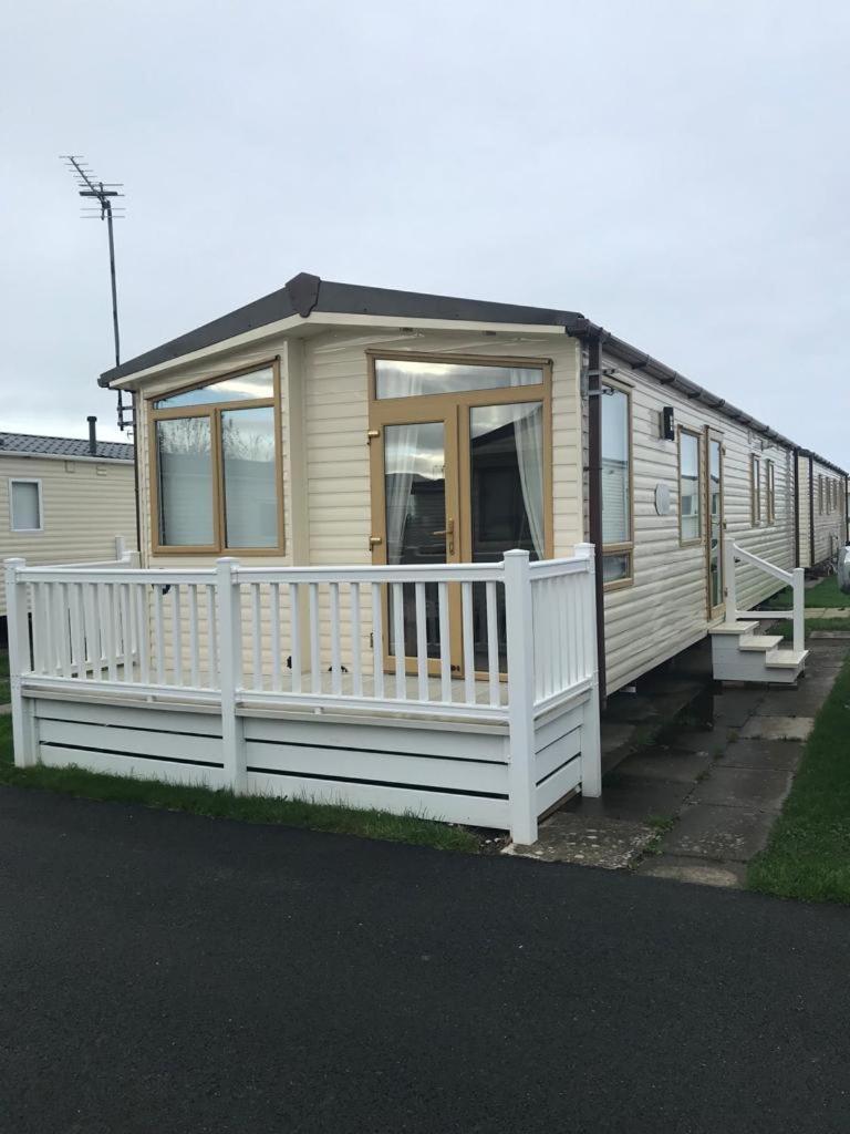 Two X 8 Berth Static Caravan On Lyons Robin Hood Rhyl North Wales Meliden Kültér fotó